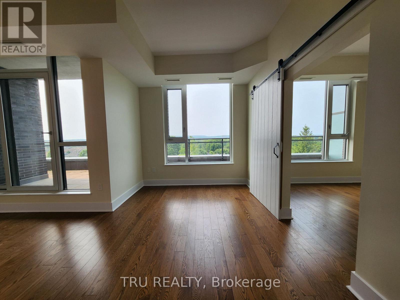 Photo 30 of 609 101 Richmond Road, Ottawa ON