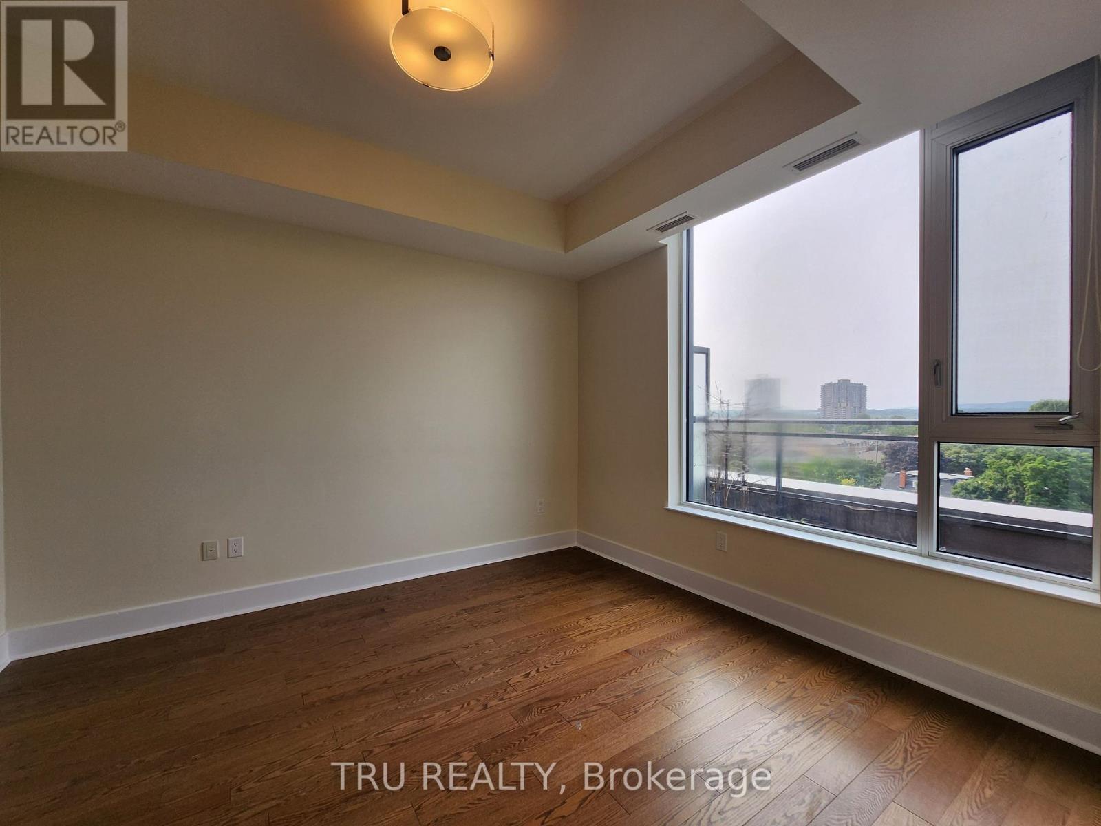 Photo 33 of 609 101 Richmond Road, Ottawa ON