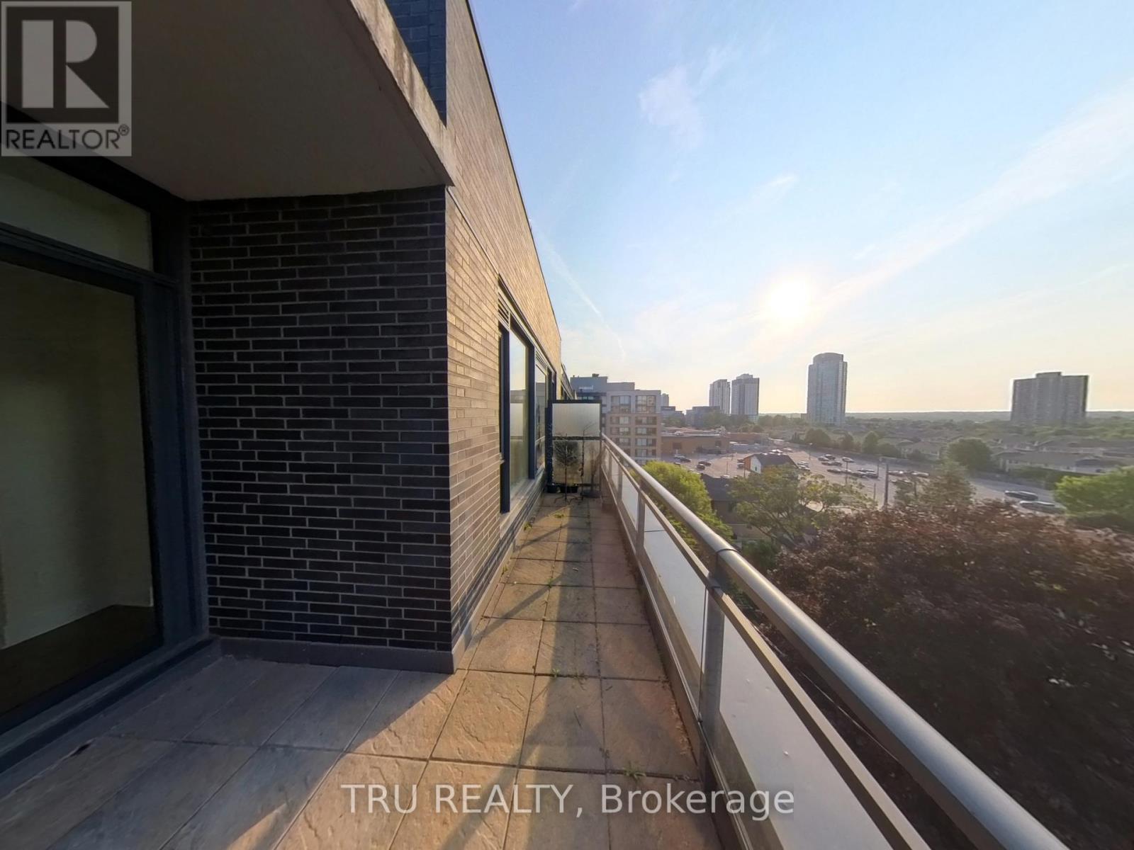 Photo 15 of 609 101 Richmond Road, Ottawa ON