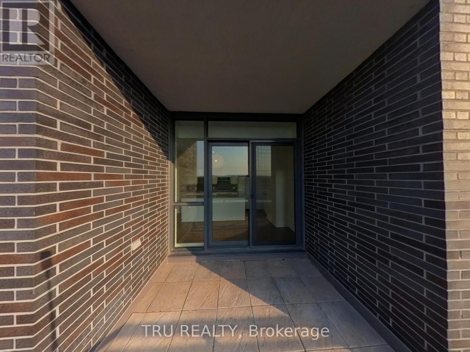 Photo 14 of 609 101 Richmond Road, Ottawa ON