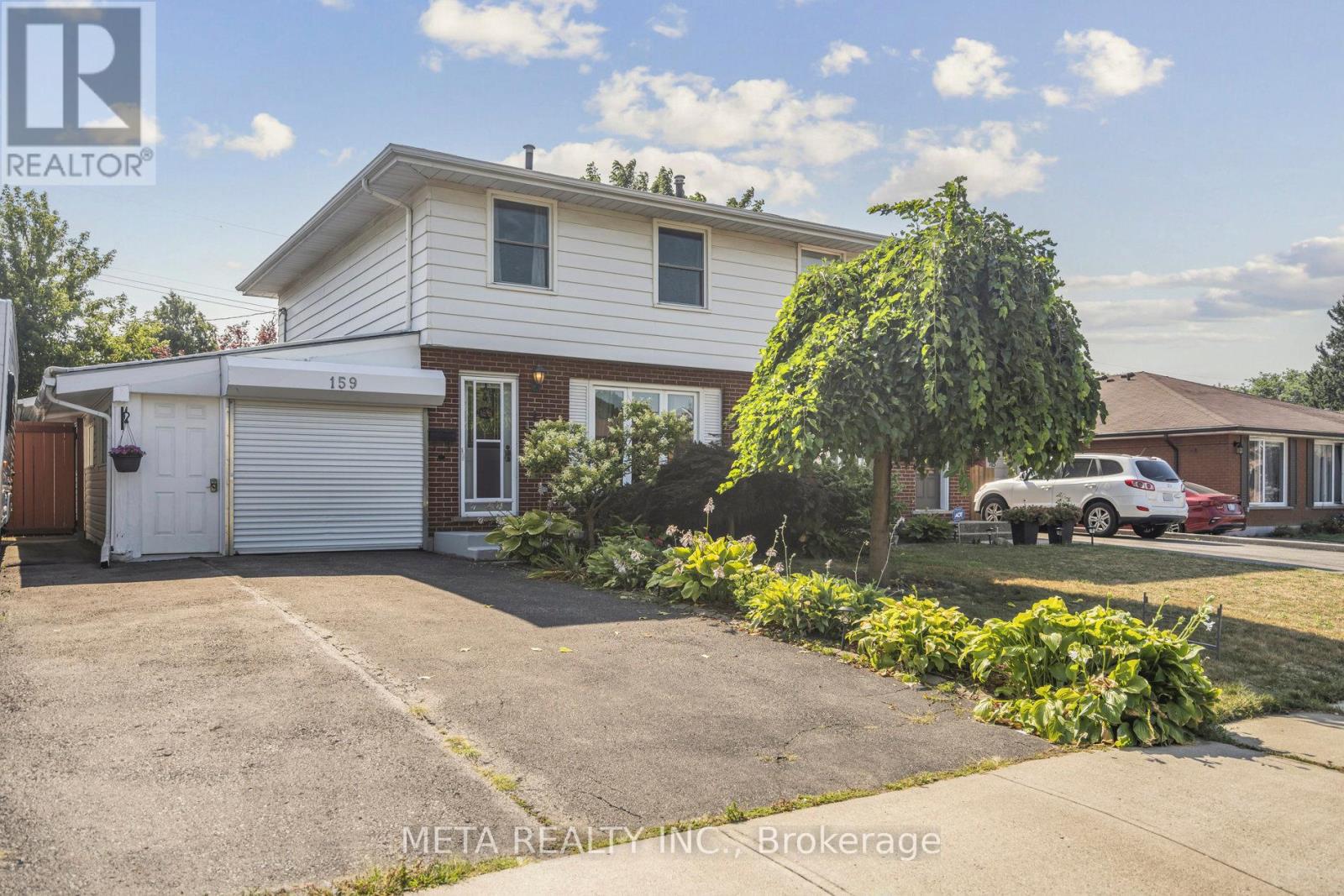 Photo 1 of 159 St Andrews Drive, Hamilton ON