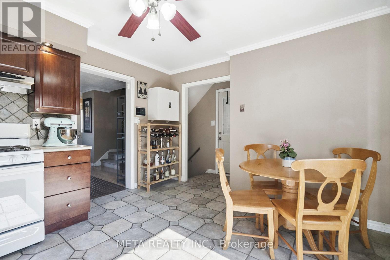 Photo 10 of 159 St Andrews Drive, Hamilton ON