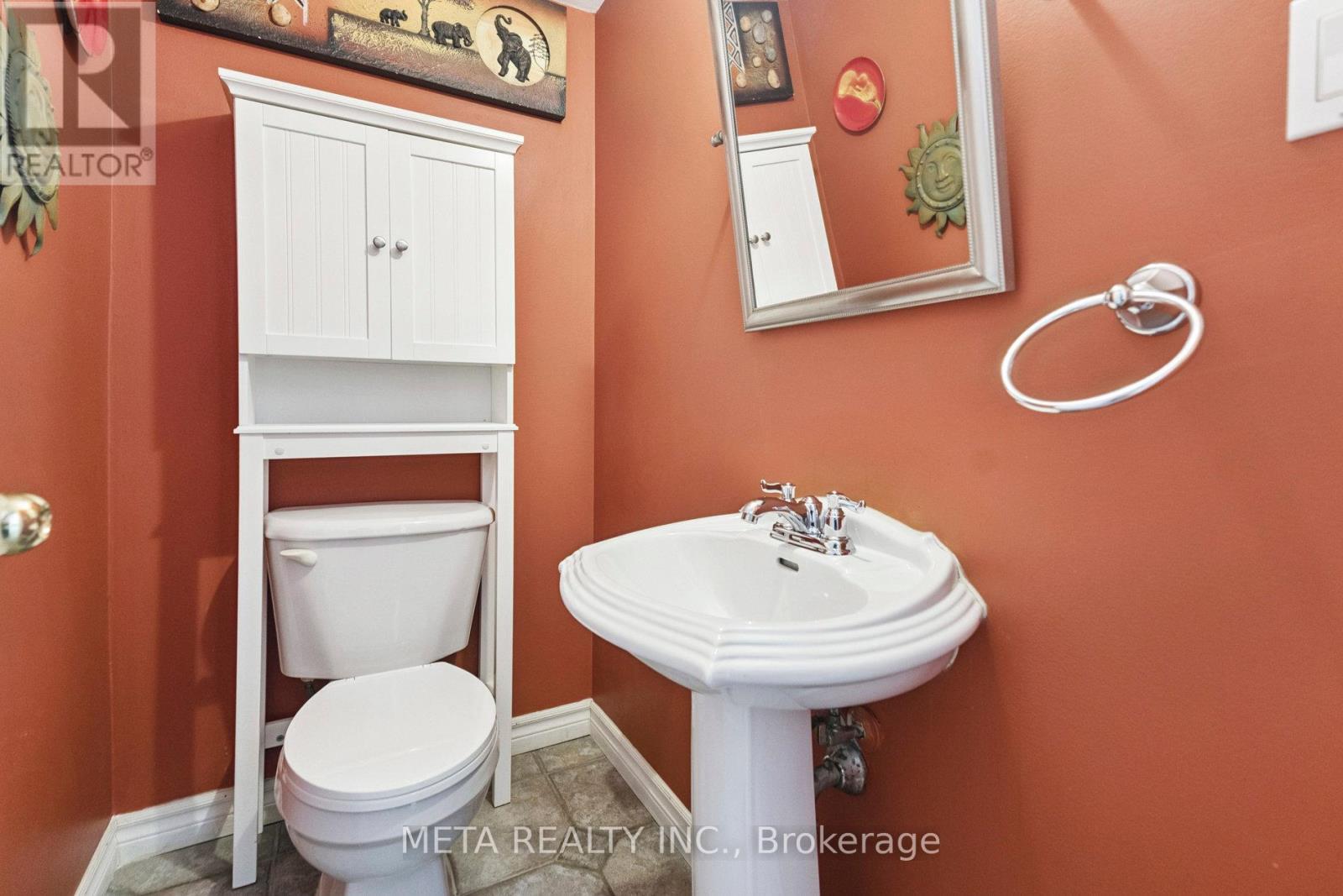Photo 11 of 159 St Andrews Drive, Hamilton ON