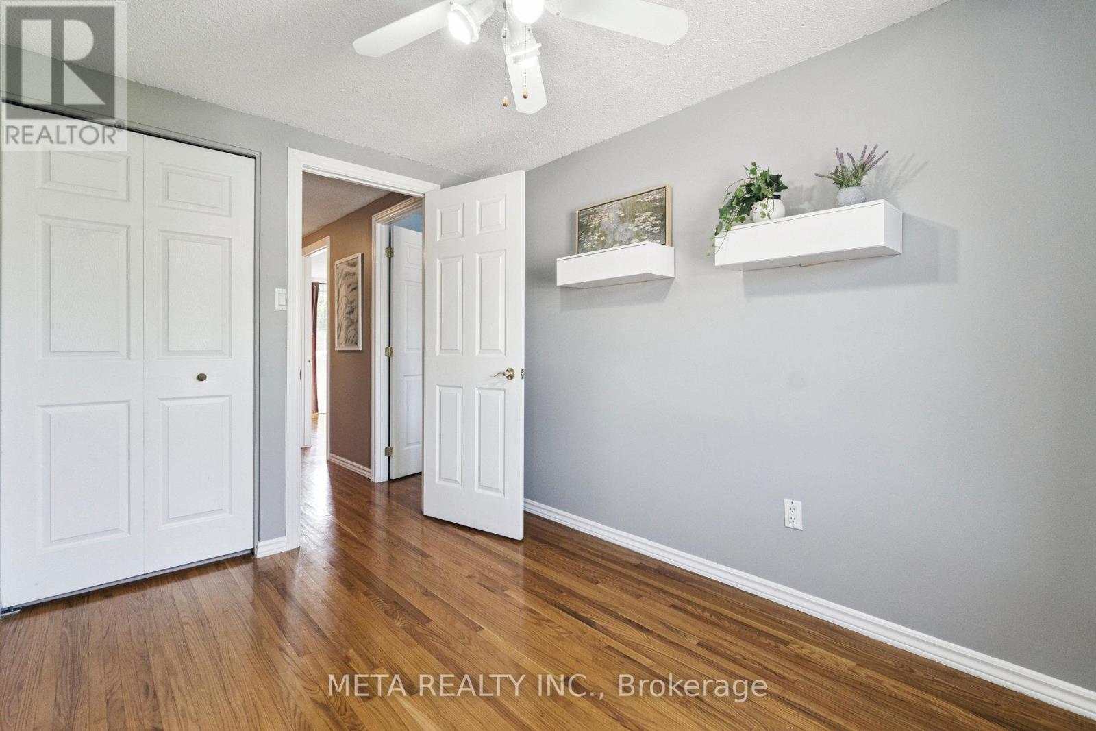 Photo 17 of 159 St Andrews Drive, Hamilton ON