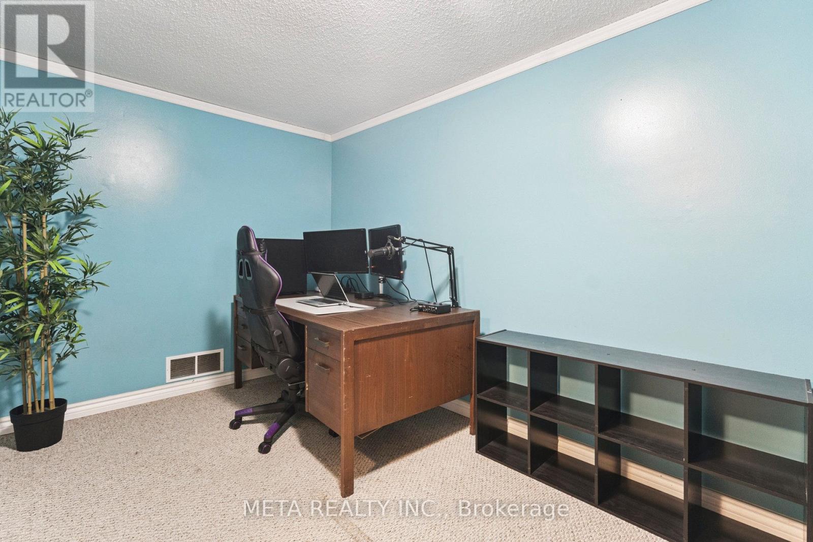 Photo 21 of 159 St Andrews Drive, Hamilton ON