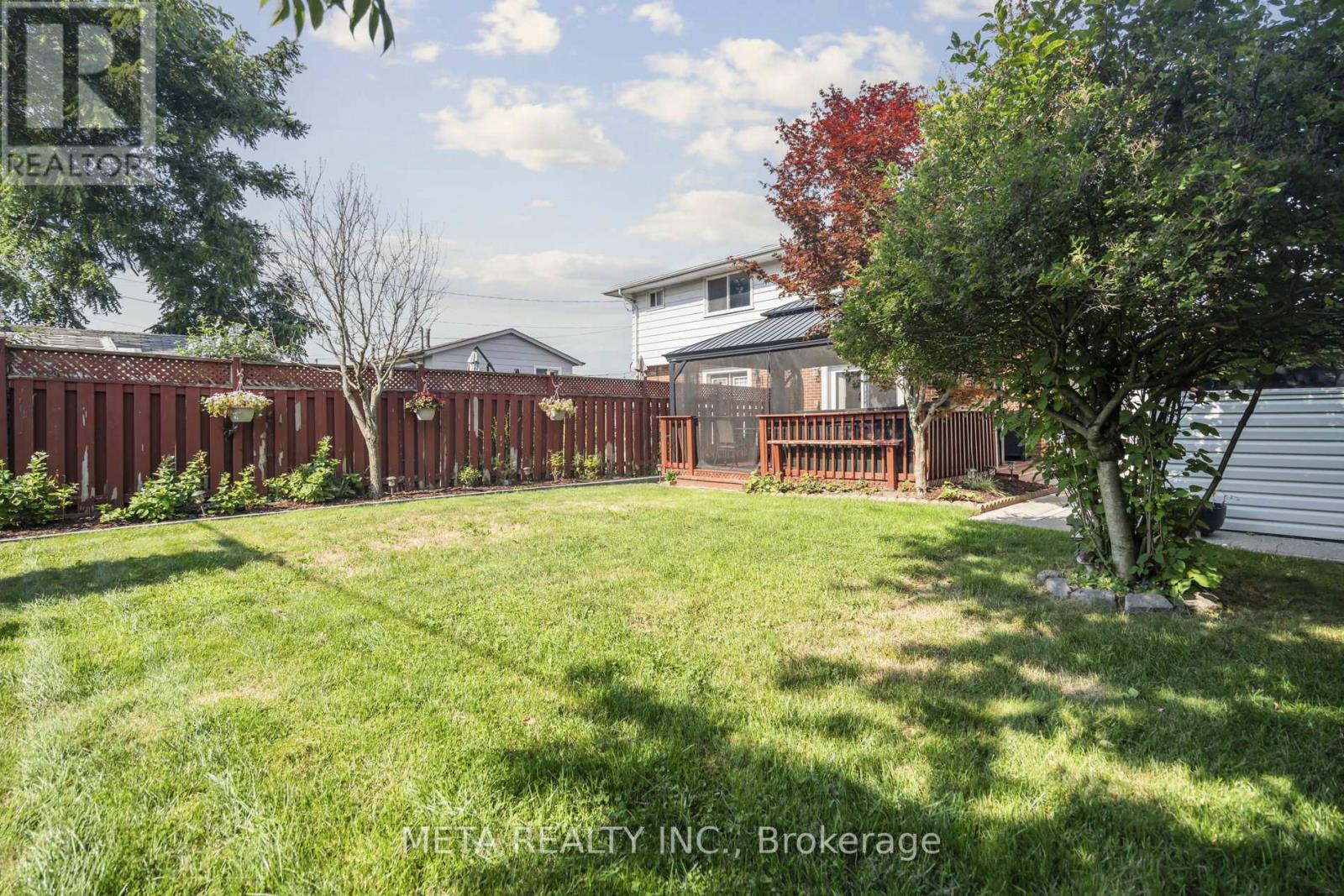 Photo 24 of 159 St Andrews Drive, Hamilton ON