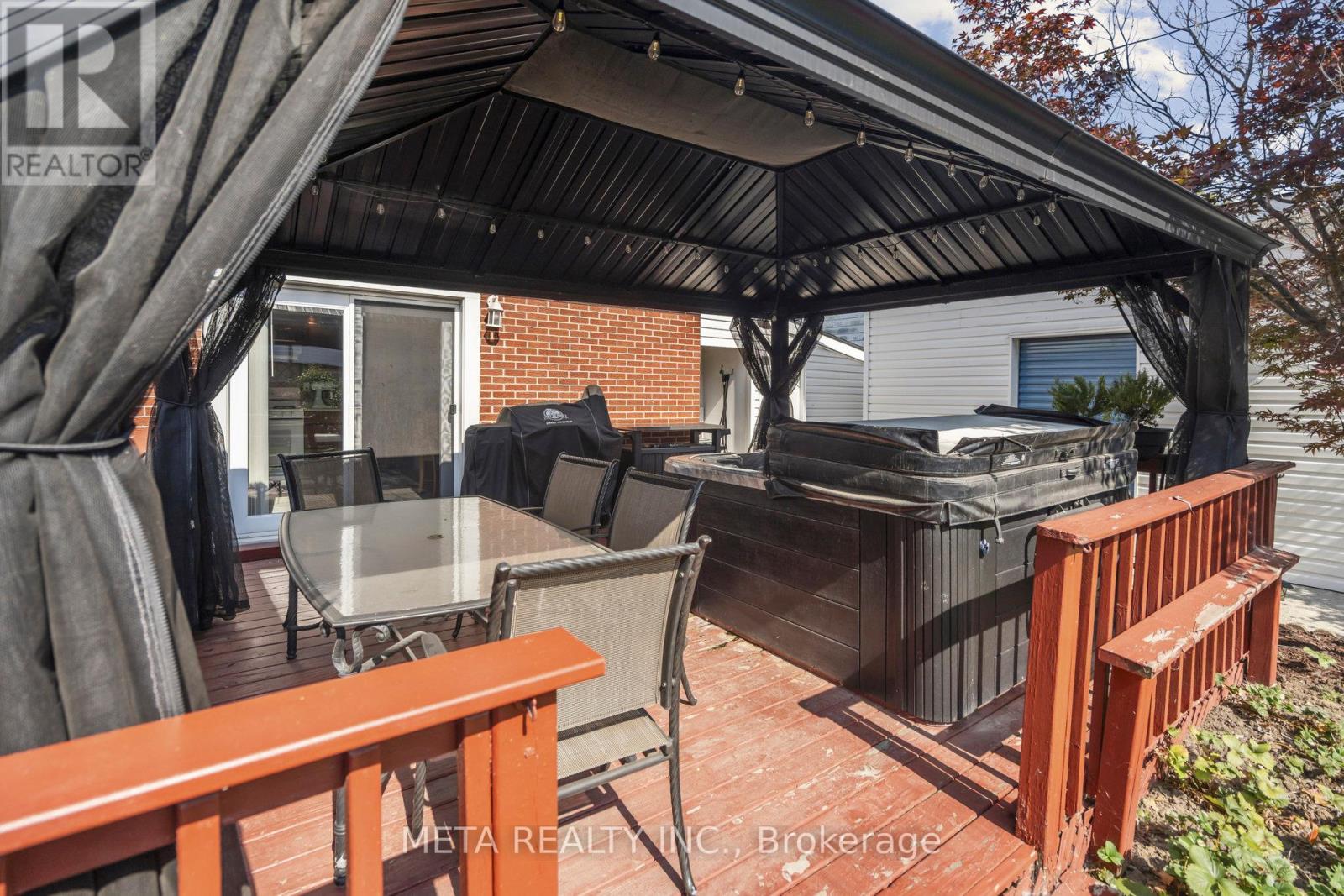 Photo 27 of 159 St Andrews Drive, Hamilton ON