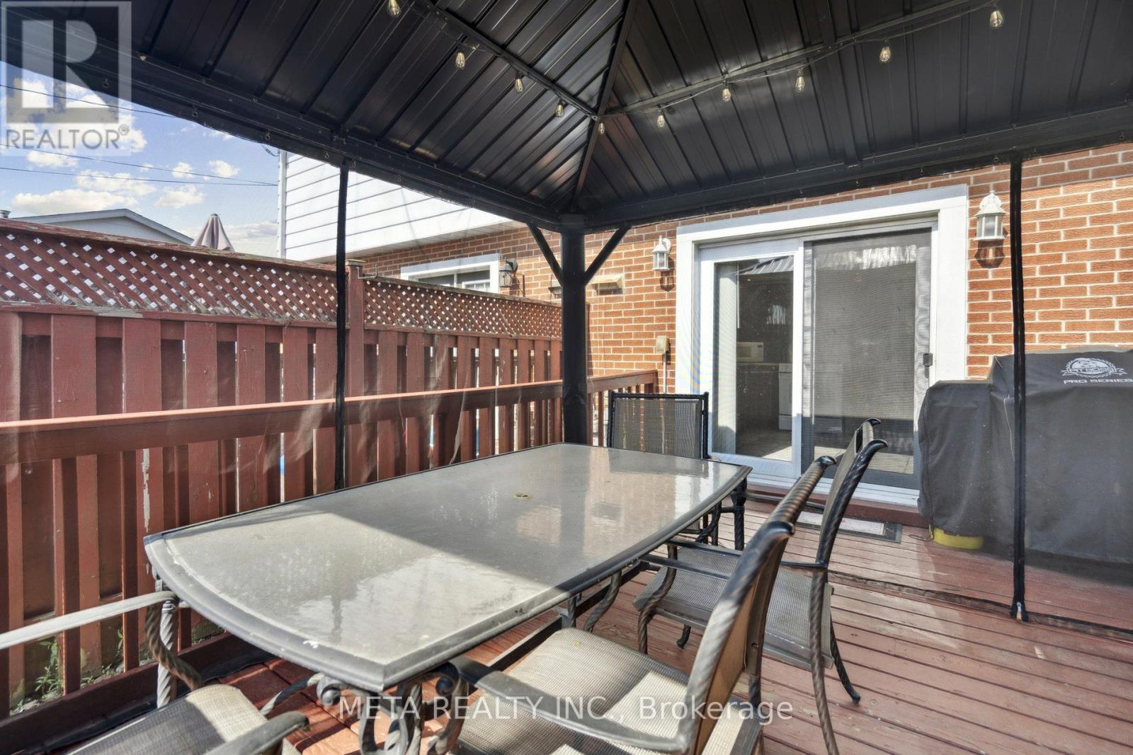 Photo 31 of 159 St Andrews Drive, Hamilton ON