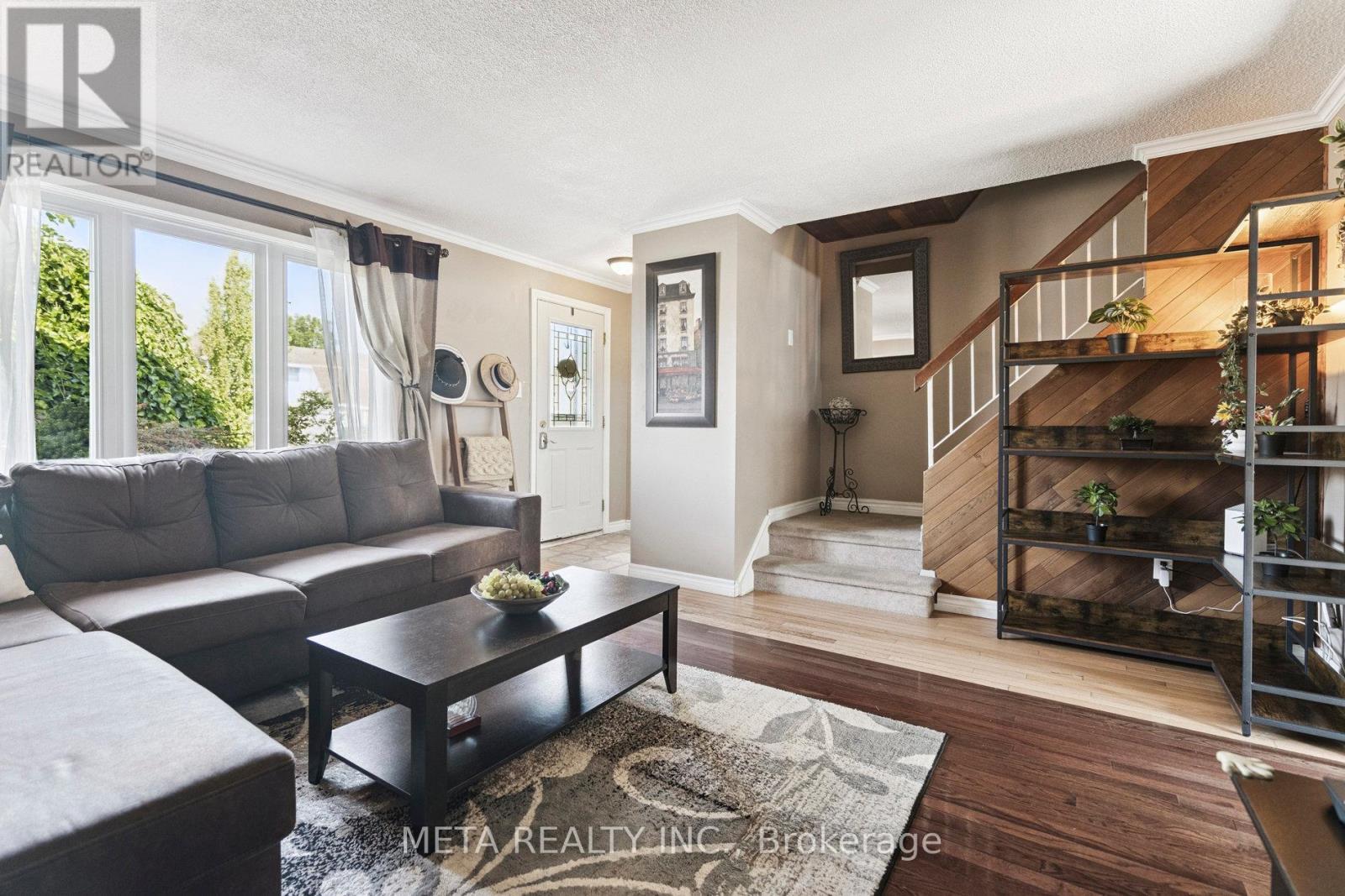 Photo 4 of 159 St Andrews Drive, Hamilton ON