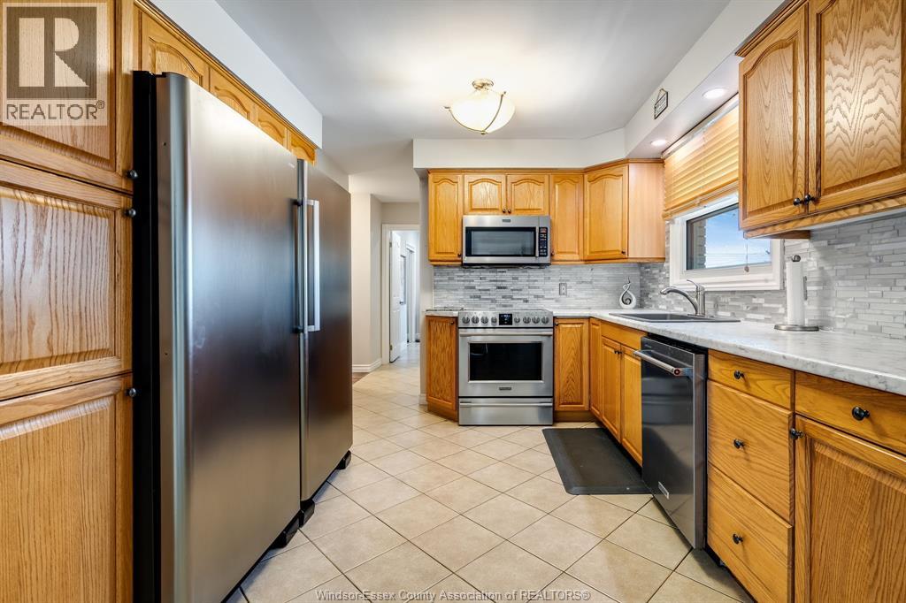 Photo 18 of 111 Danforth Avenue, Leamington ON