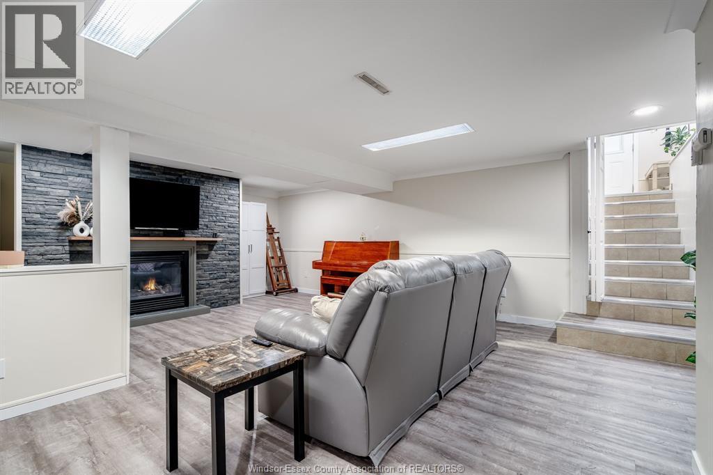 Photo 36 of 111 Danforth Avenue, Leamington ON