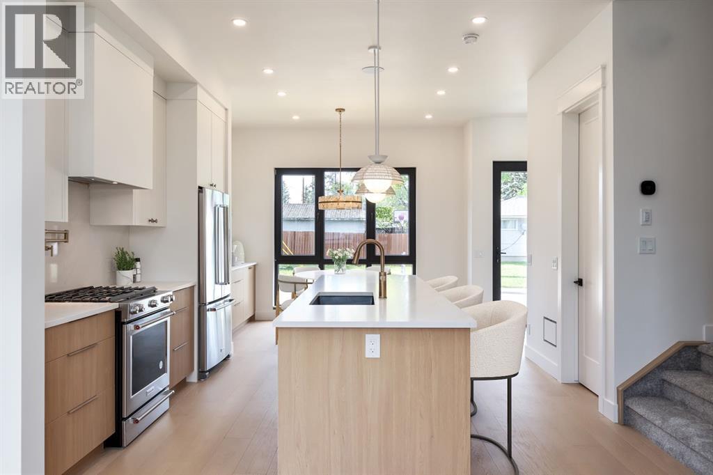 Single Family House for Sale in   Avenue SW Glenbrook Calgary 