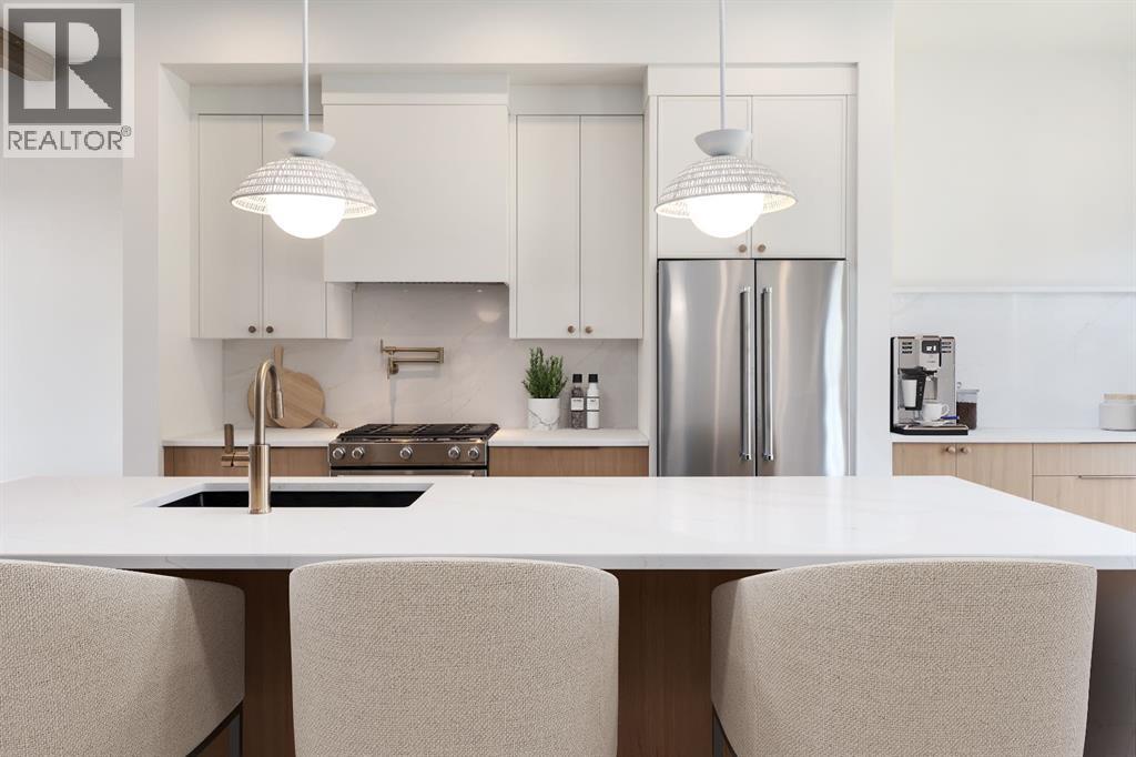 Single Family House for Sale in   Avenue SW Glenbrook Calgary 