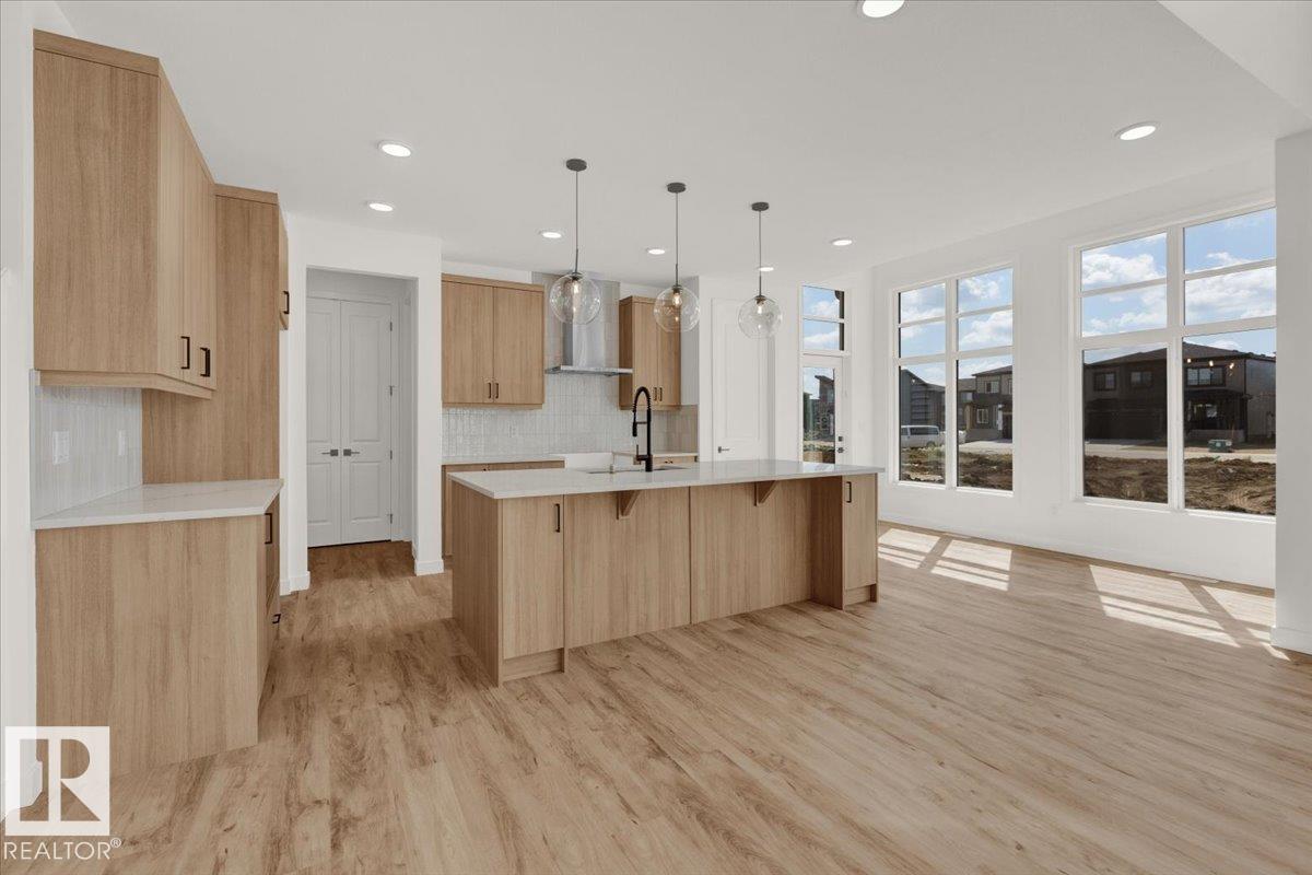 Photo 6 of 5811 Kootook Li Sw, Edmonton AB