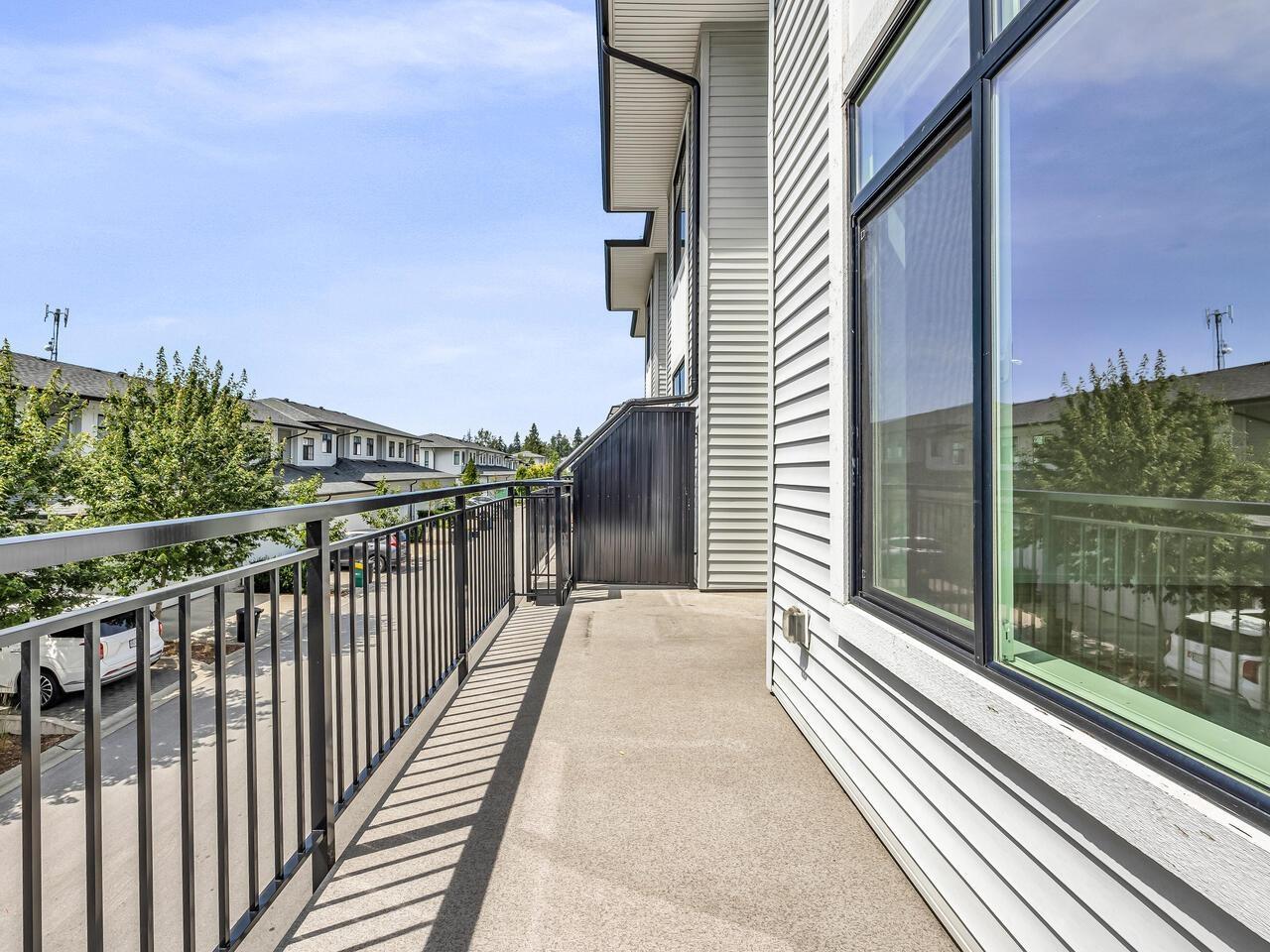Photo 29 of 54 15255 Sitka Drive, Surrey BC