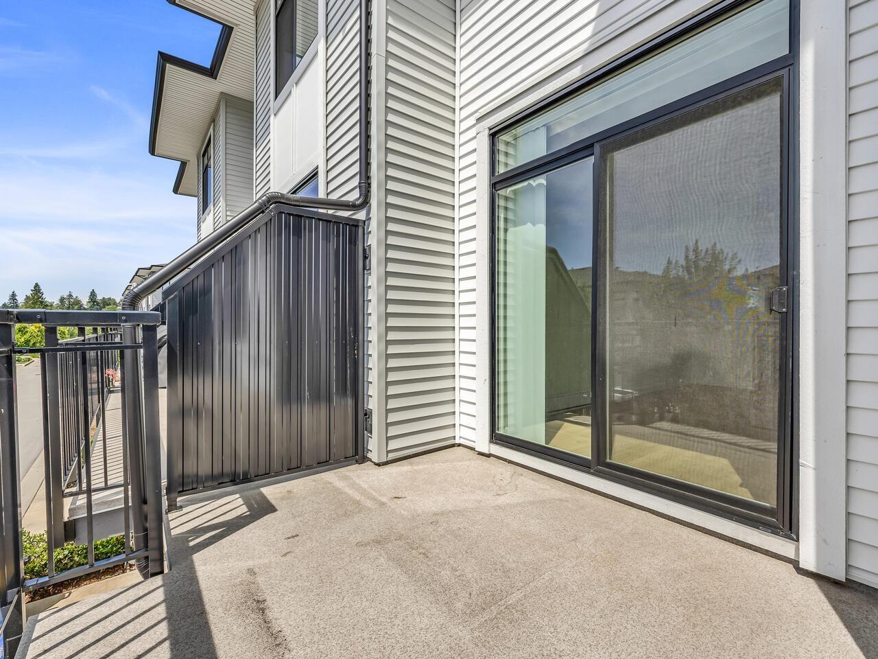 Photo 30 of 54 15255 Sitka Drive, Surrey BC