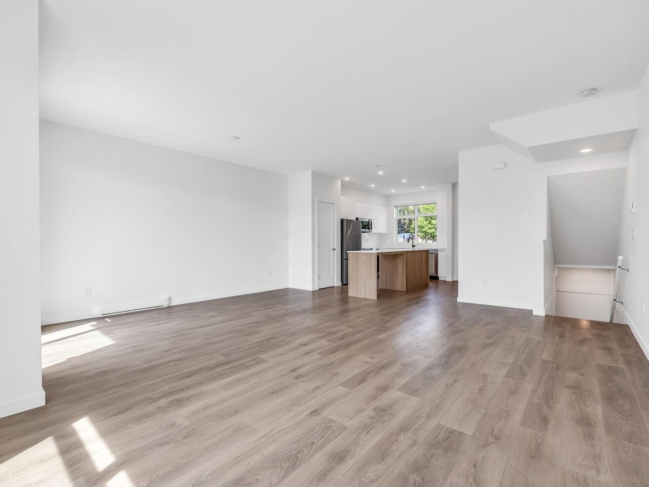 Photo 6 of 54 15255 Sitka Drive, Surrey BC