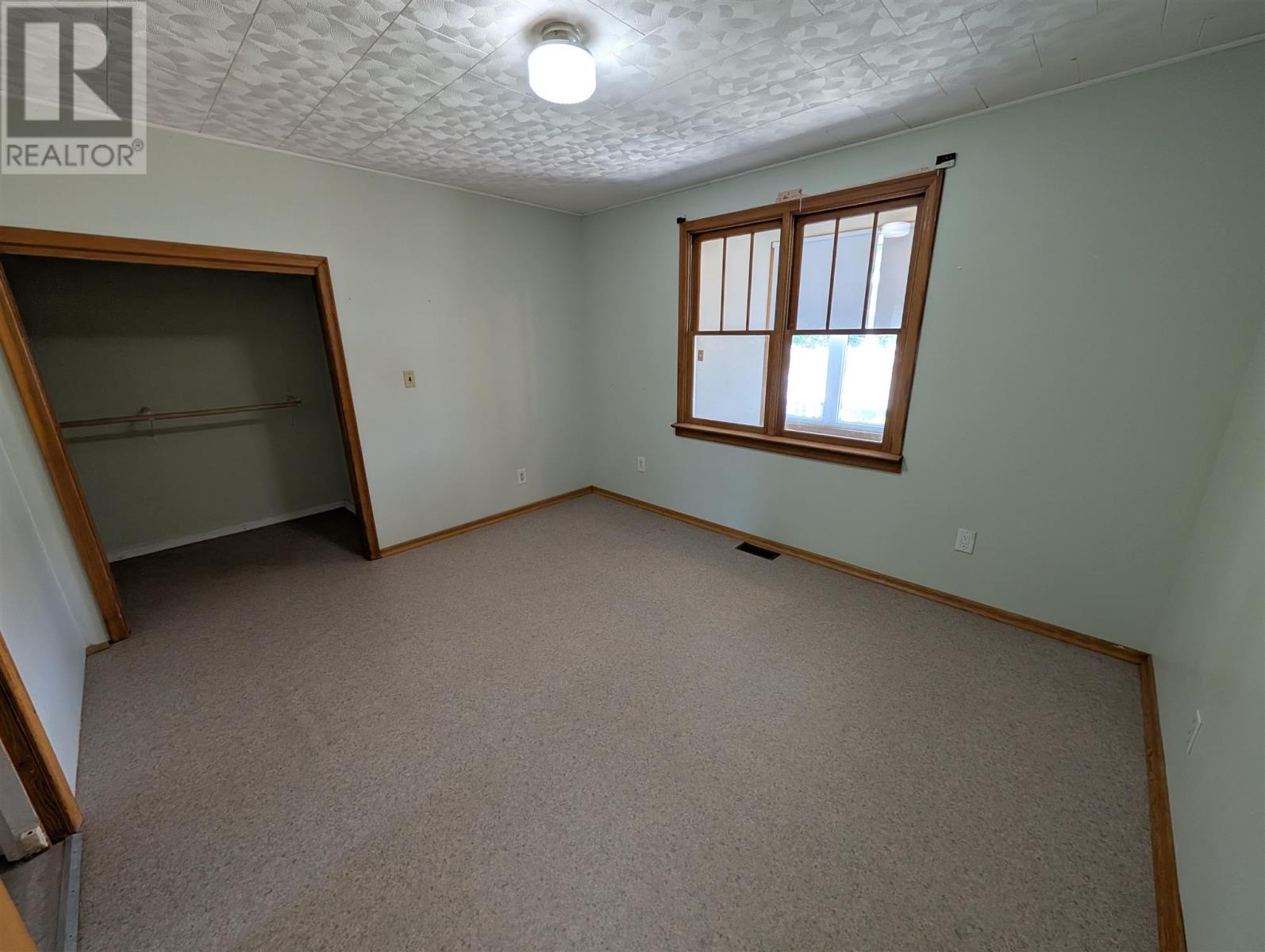 Photo 20 of 54 Magpie Rd, Wawa ON