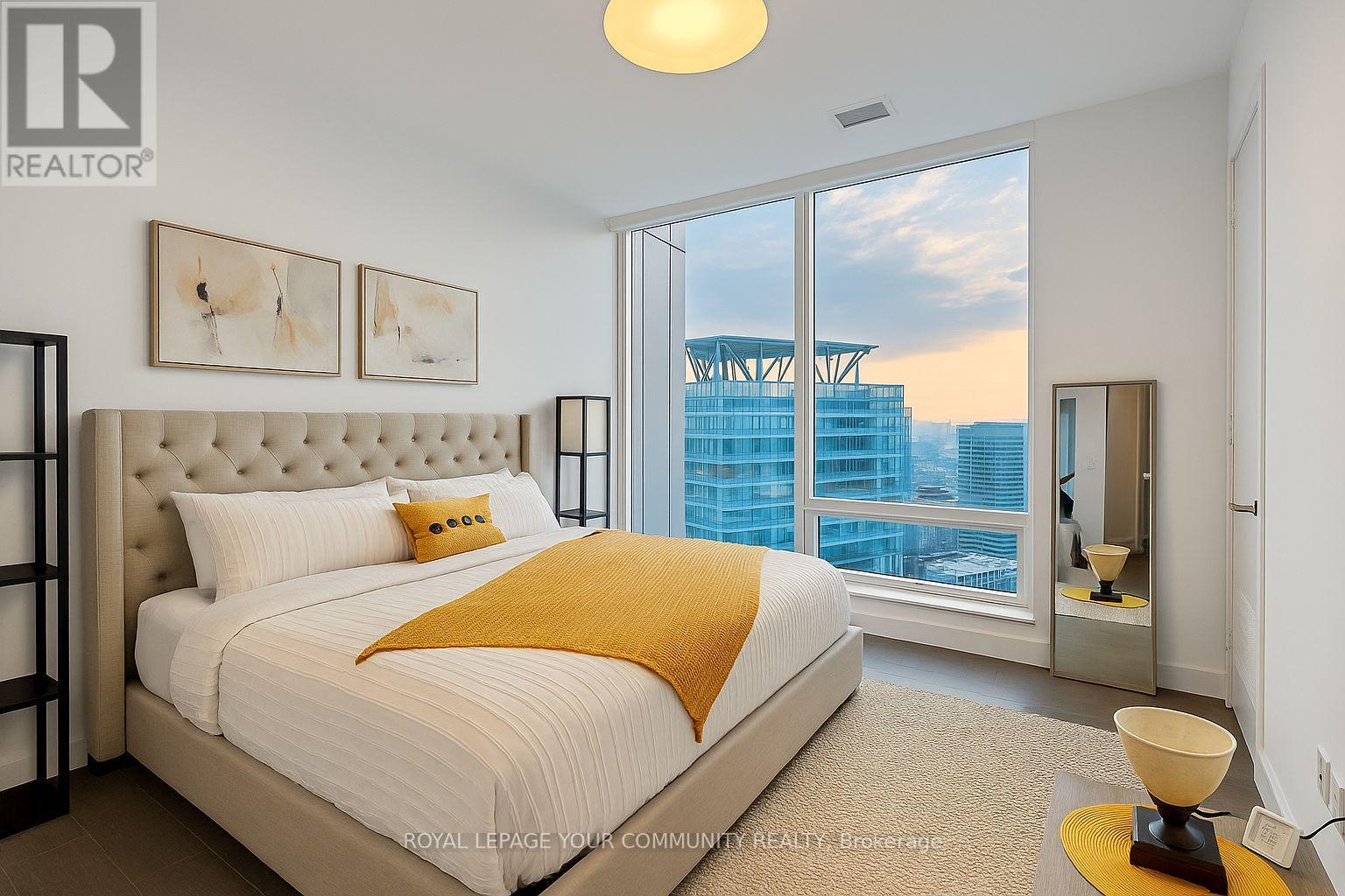 Photo 13 of 6503 10 York Street, Toronto ON