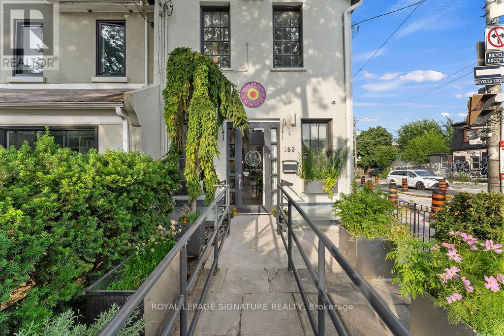 Photo 26 of 169 Brunswick Avenue, Toronto ON