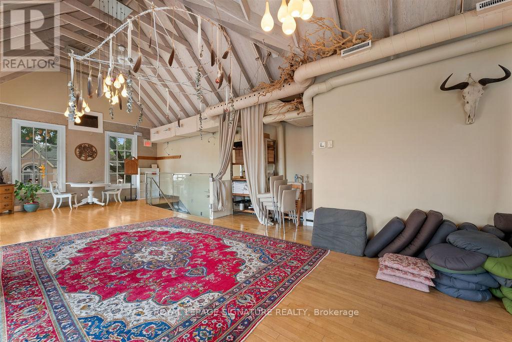 Photo 12 of 169 Brunswick Avenue, Toronto ON