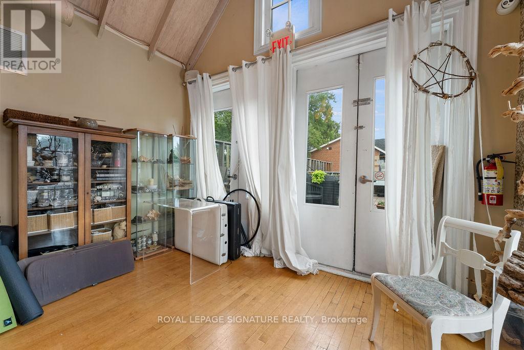 Photo 21 of 169 Brunswick Avenue, Toronto ON