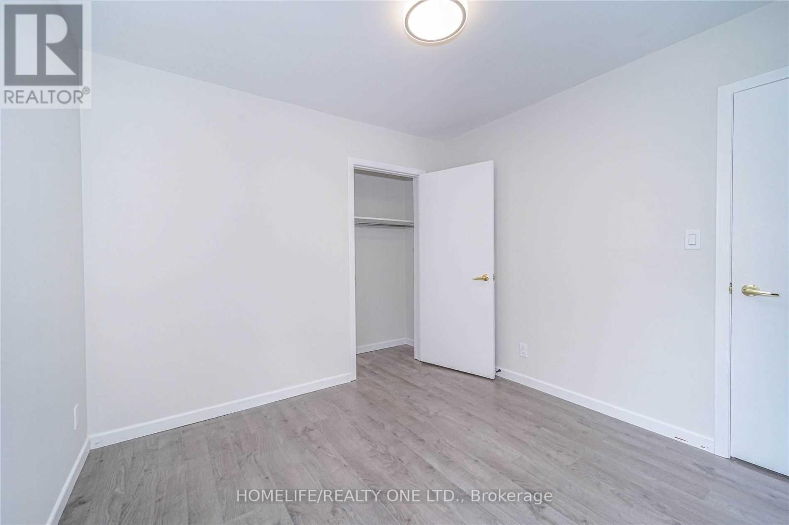 Photo 15 of Upper 104 Benson Avenue, Toronto ON