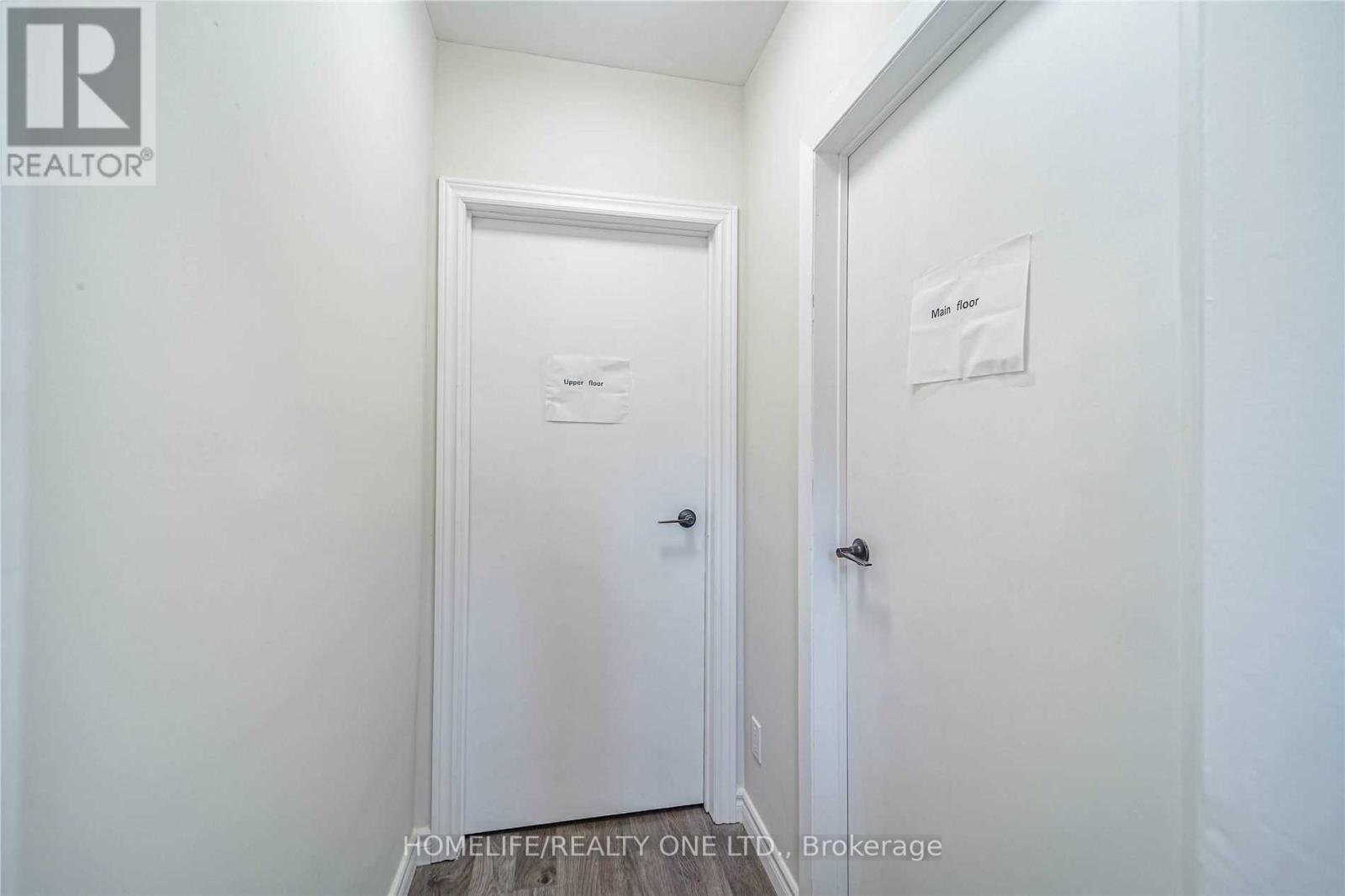 Photo 1 of Upper 104 Benson Avenue, Toronto ON
