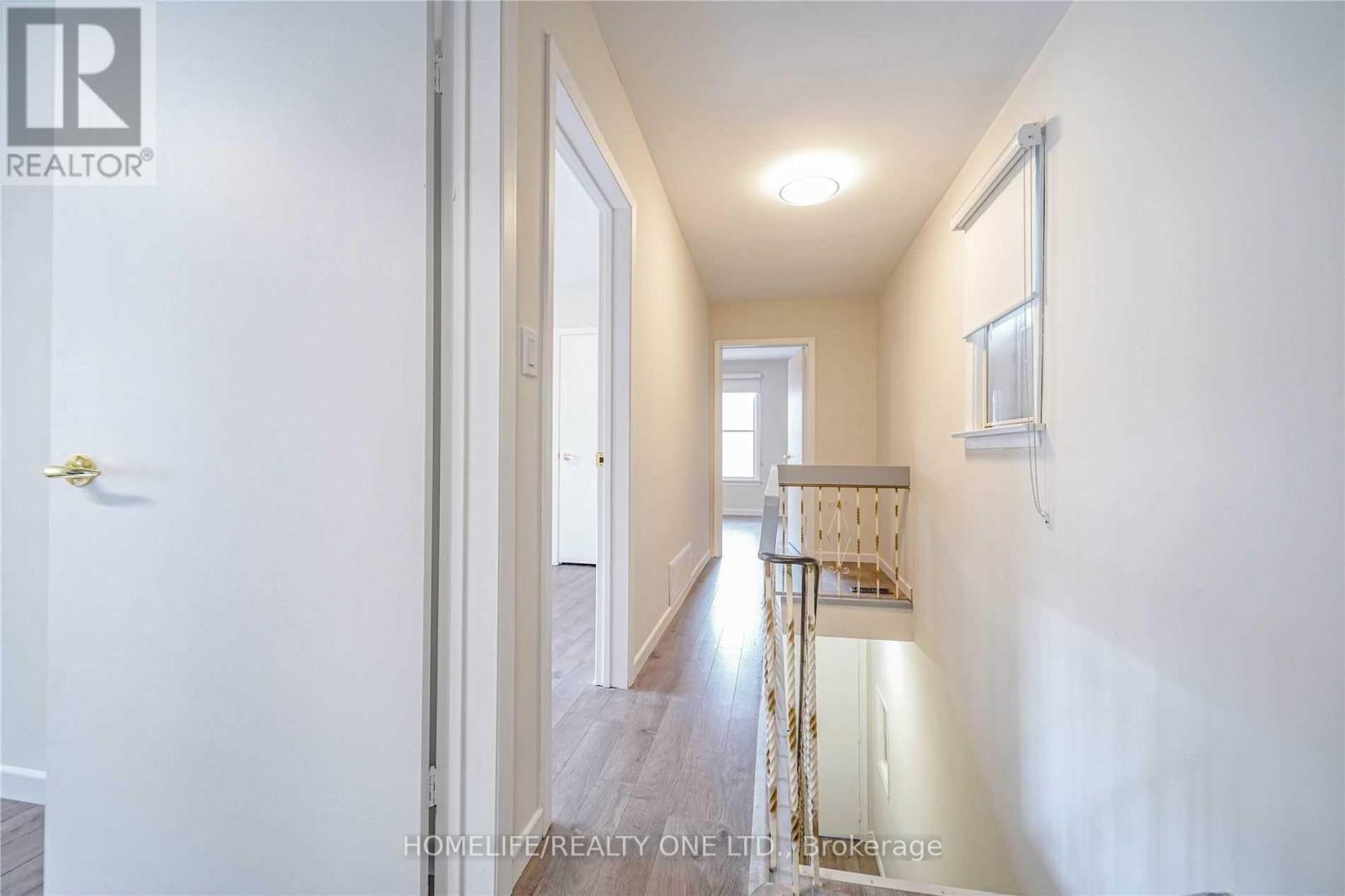 Photo 12 of Upper 104 Benson Avenue, Toronto ON