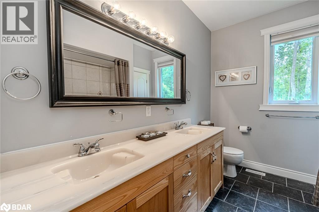 Photo 8 of 33 Springhome Road, Oromedonte ON