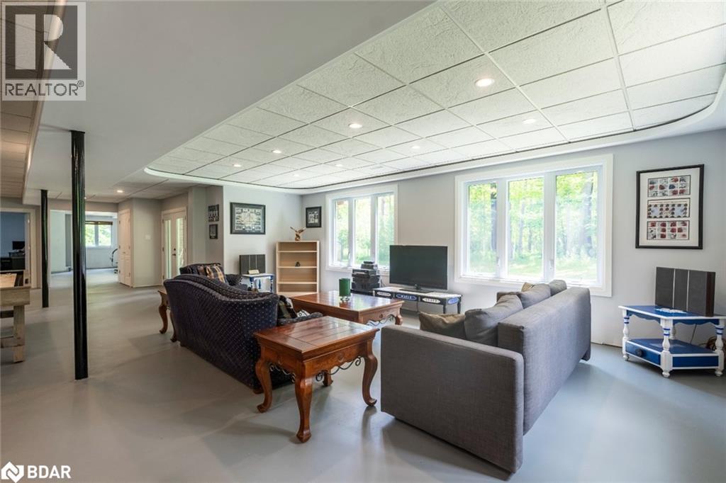 Photo 10 of 33 Springhome Road, Oromedonte ON
