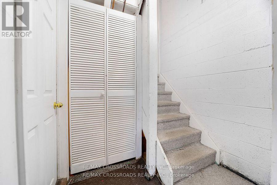 Photo 24 of 299 55 Collinsgrove Road, Toronto ON