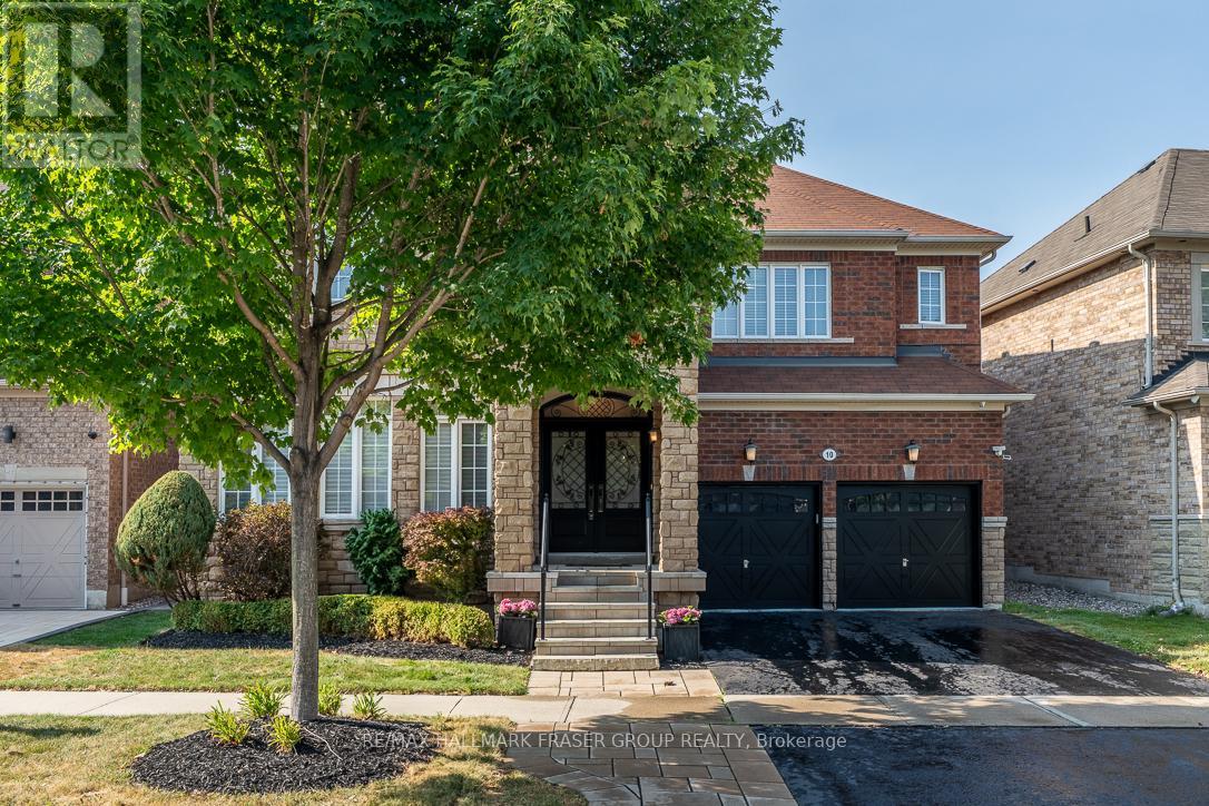 Photo 2 of 10 Weston Crescent, Ajax ON