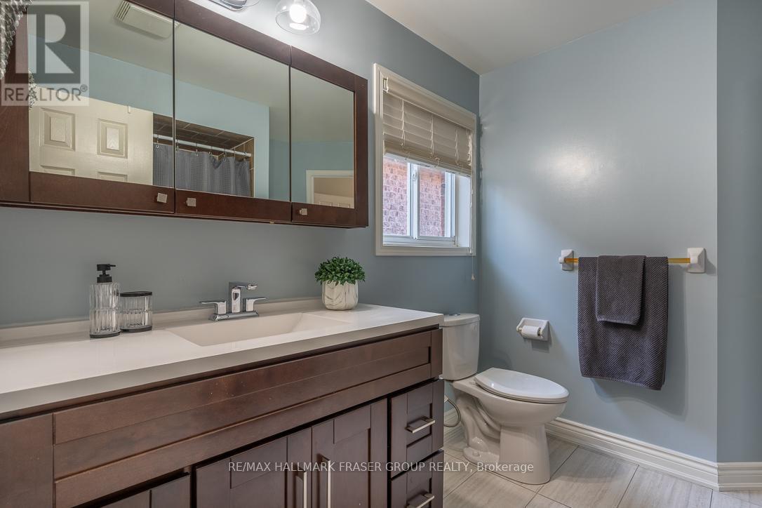 Photo 26 of 10 Weston Crescent, Ajax ON