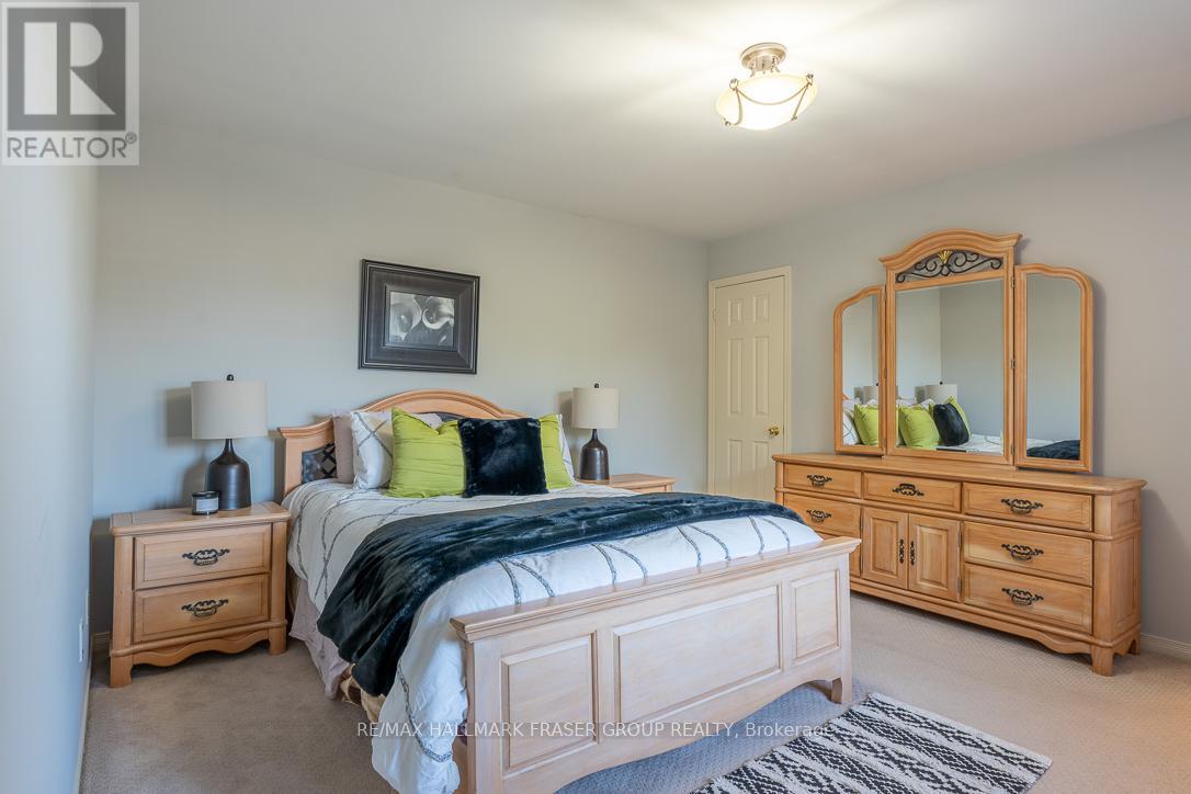 Photo 32 of 10 Weston Crescent, Ajax ON