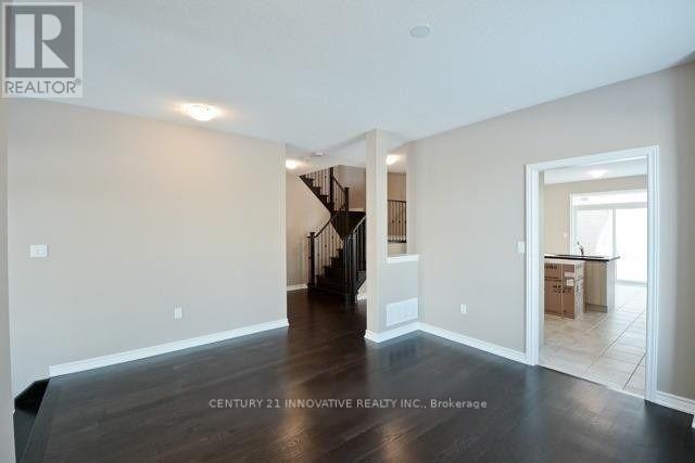 Photo 4 of 198 Crombie Street, Clarington ON