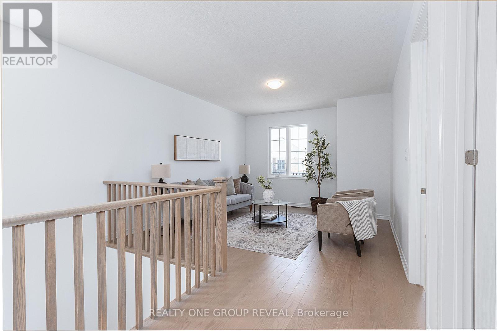 Photo 10 of 3311 Marchington Square, Pickering ON