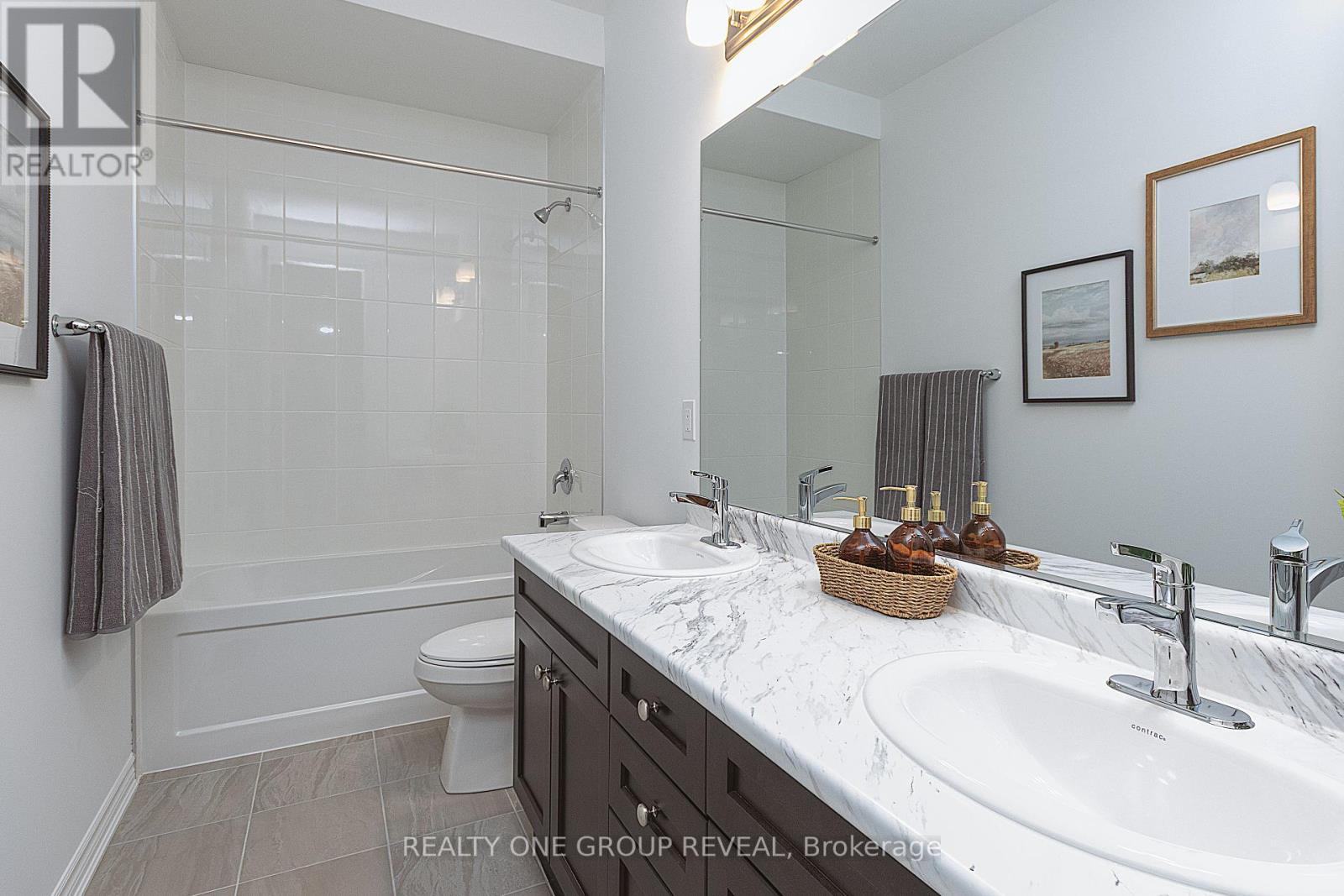 Photo 19 of 3311 Marchington Square, Pickering ON