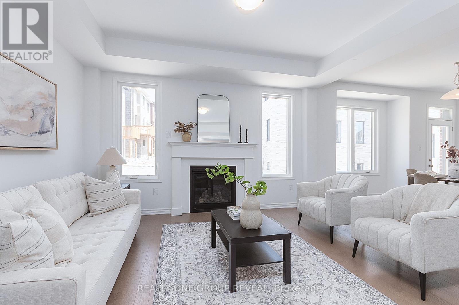 Photo 6 of 3311 Marchington Square, Pickering ON