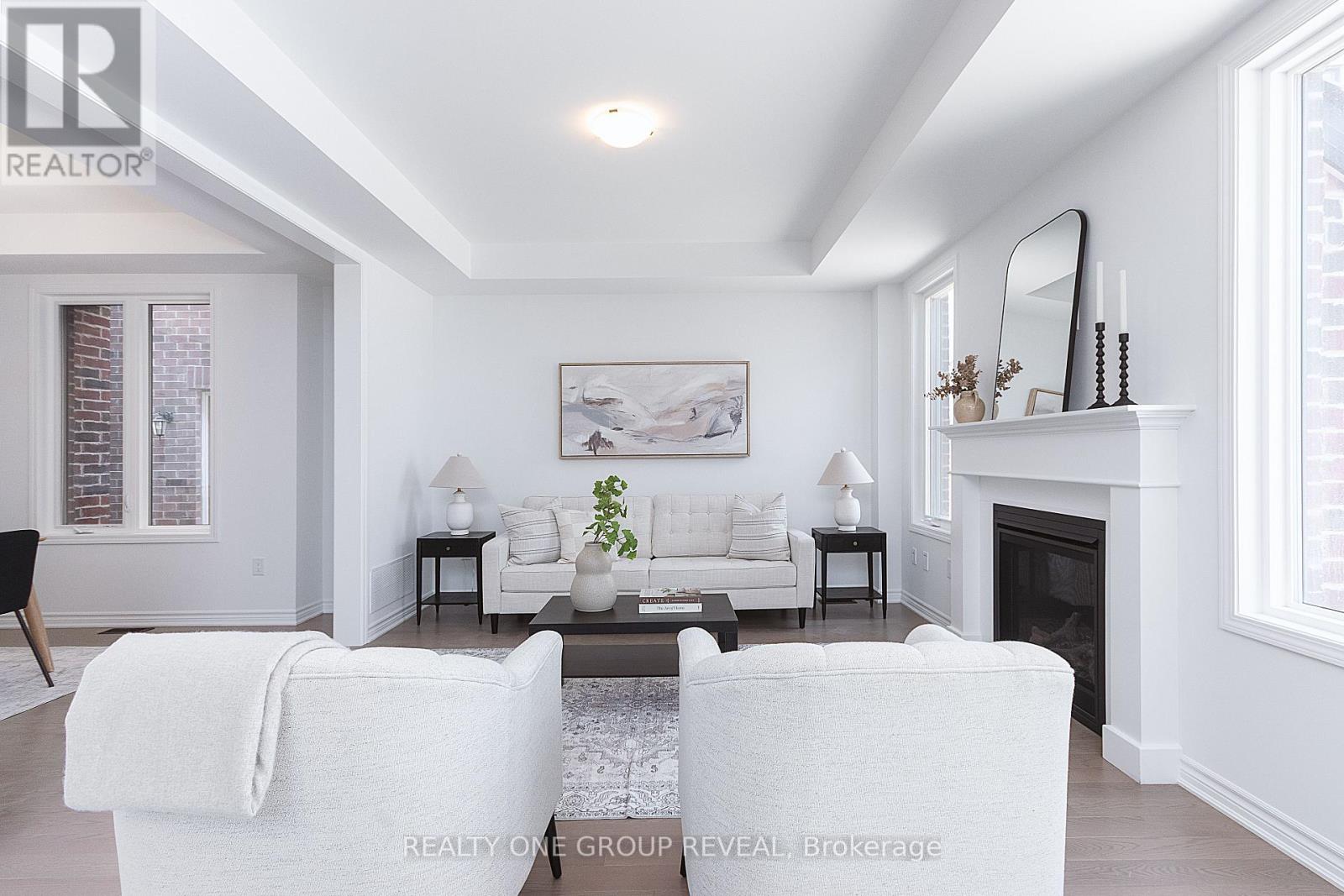Photo 8 of 3311 Marchington Square, Pickering ON