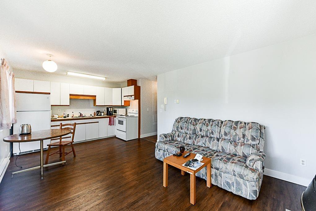 Photo 10 of 8 46160 Princess Avenue Chilliwack Proper East, Chilliwack BC