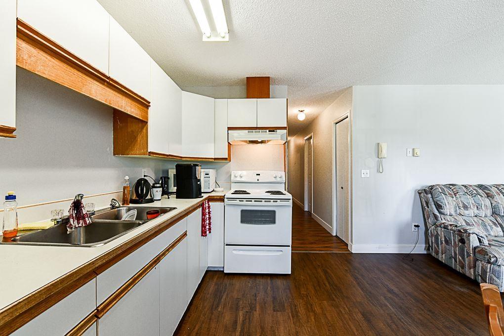 Photo 5 of 8 46160 Princess Avenue Chilliwack Proper East, Chilliwack BC