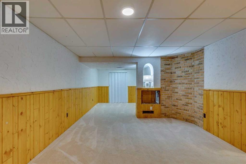 Single Family House for Sale in   Willow Park Drive SE Willow Park Calgary 