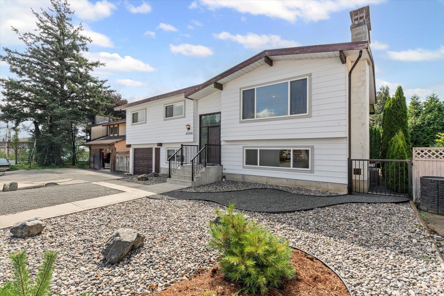 Photo 1 of 45500 Concord Avenue Sardis South, Chilliwack BC