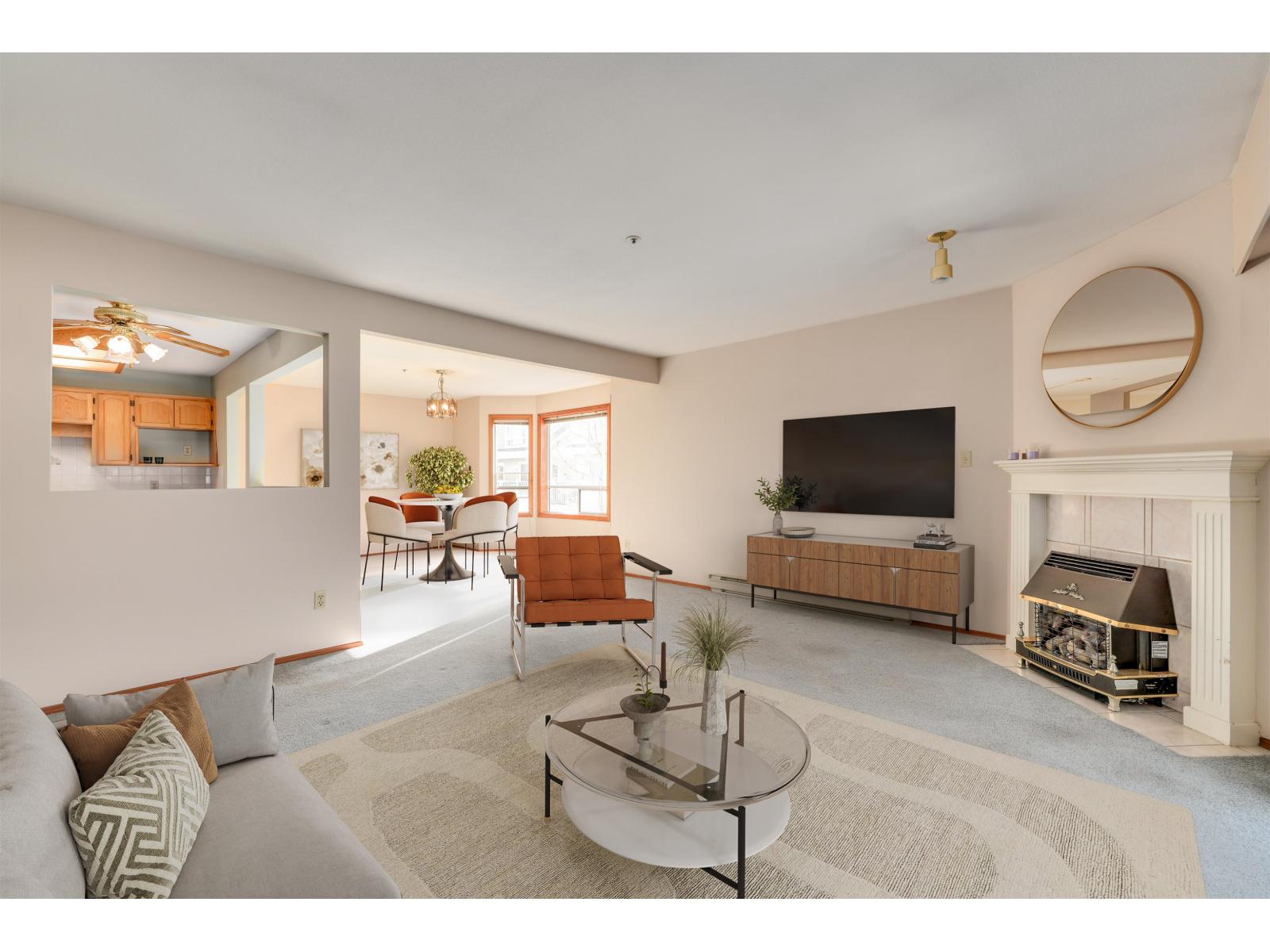 Photo 3 of 101 5377 201 A Street, Langley BC