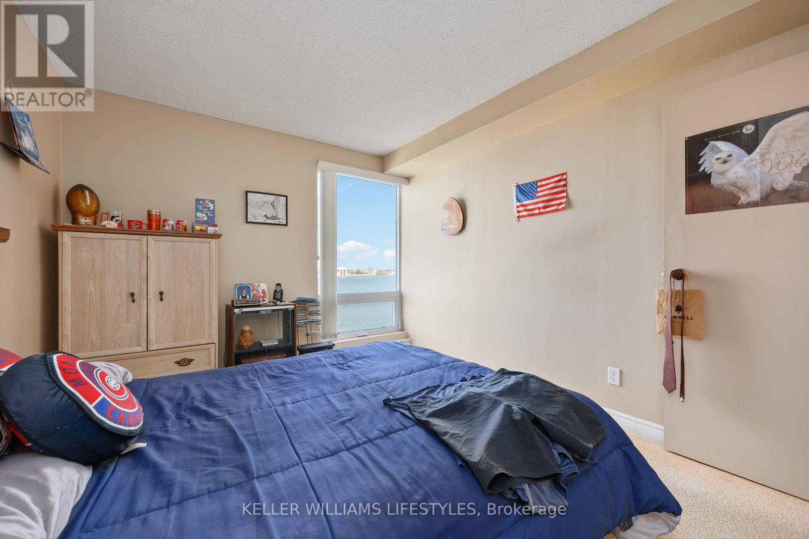Photo 12 of 603 155 Front Street N, Sarnia ON