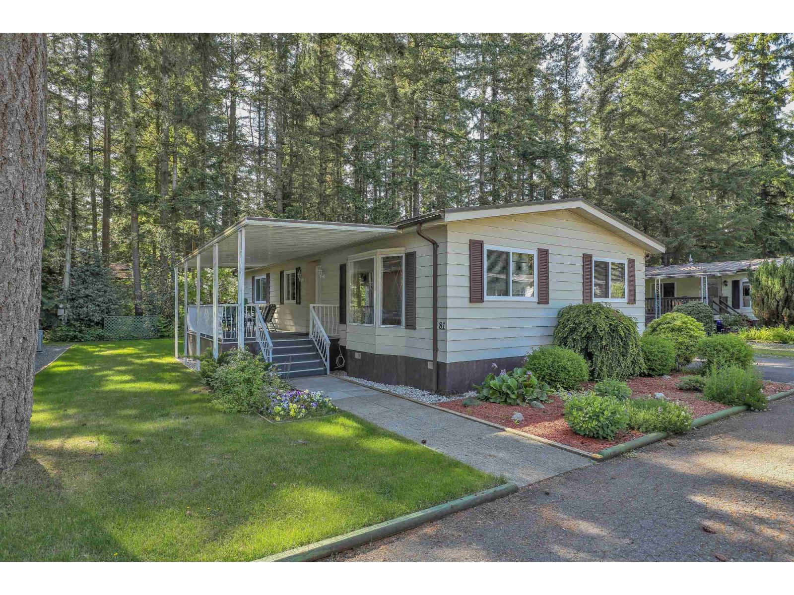 Photo 12 of 81 20071 24 Avenue, Langley BC