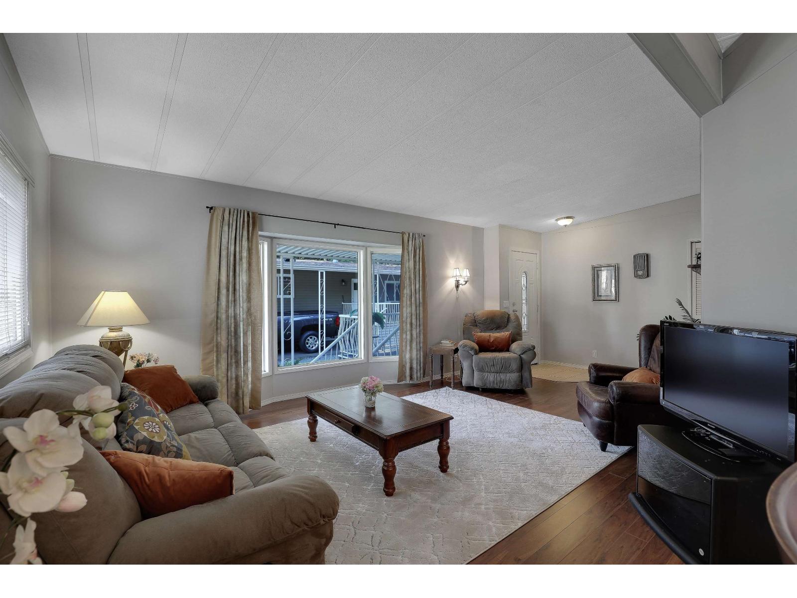 Photo 16 of 81 20071 24 Avenue, Langley BC