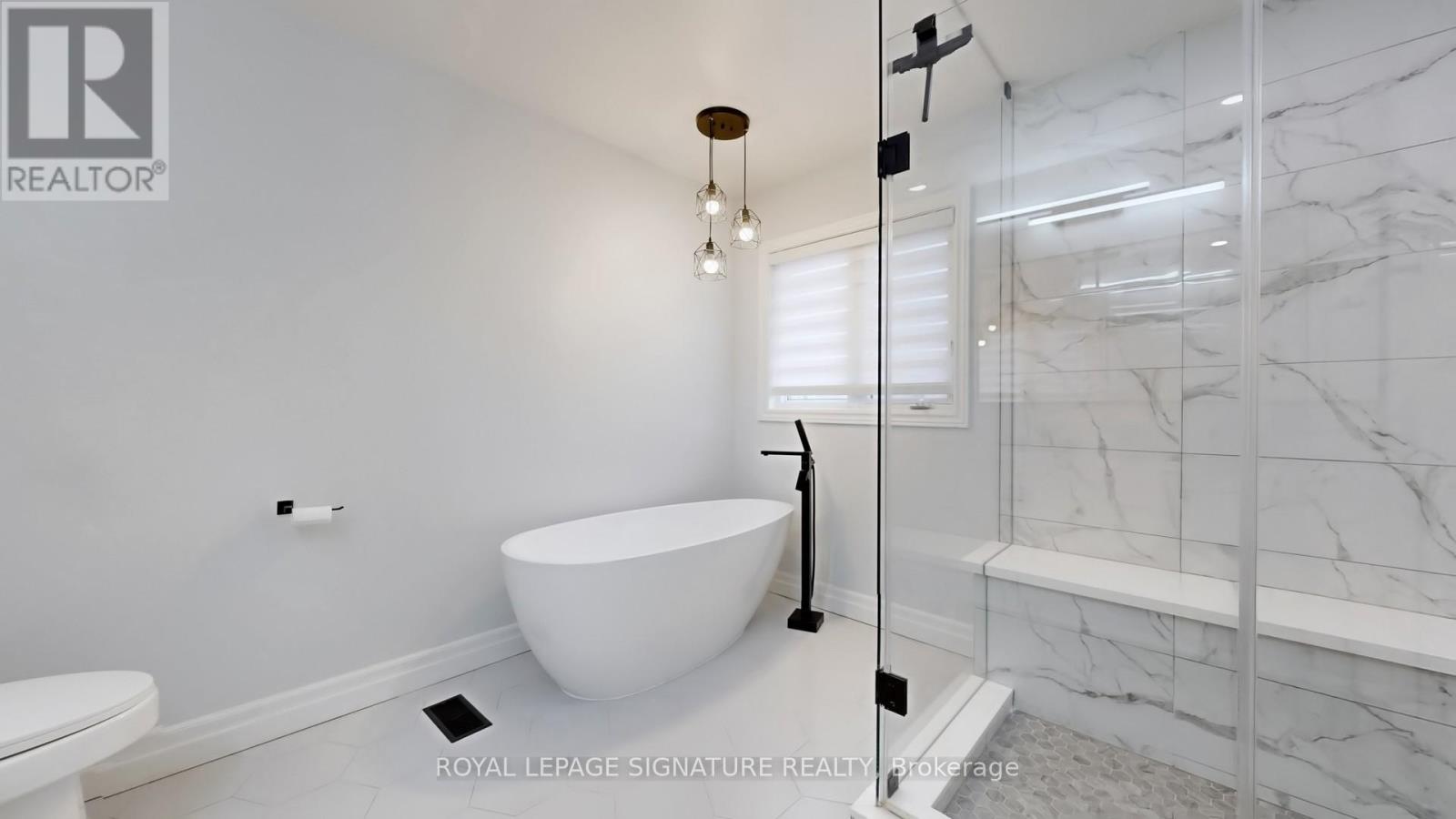 Photo 47 of 10 Foxton Road, Markham ON