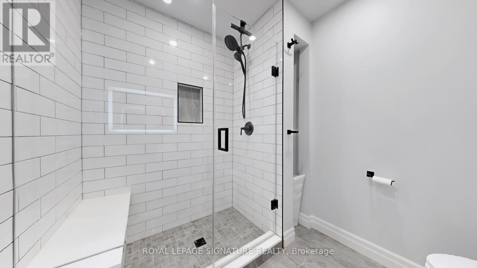Photo 9 of 10 Foxton Road, Markham ON